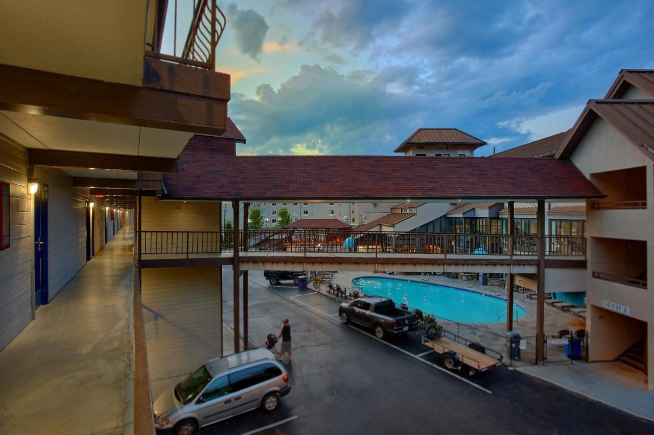 Sidney James Mountain Lodge Gatlinburg Εξωτερικό φωτογραφία